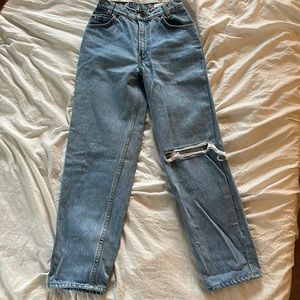 Vintage 501 Levi’s Distressed Mom Jeans. Size 23-24.